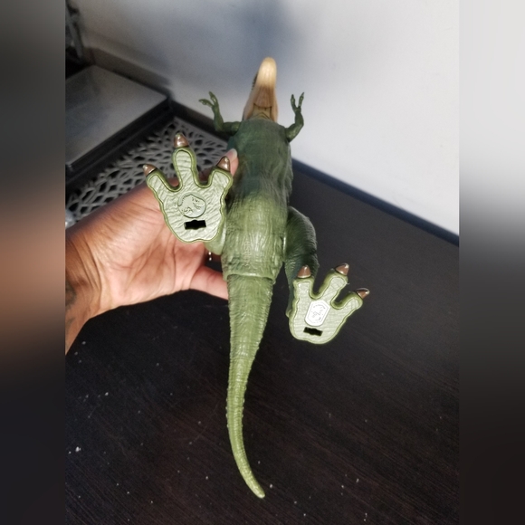 Jurassic World Primal Attack Albertosaurus Dinosaur Action Figure 9" Park. - Picture 4 of 7